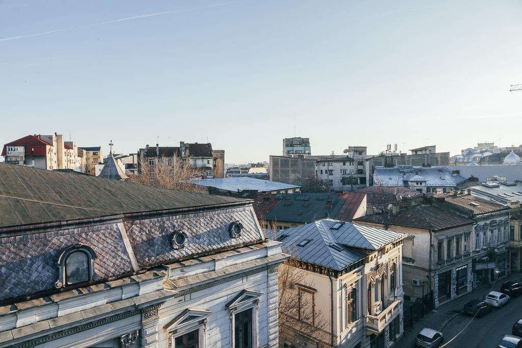 Artsy Old Town Apartment Бухарест Экстерьер фото