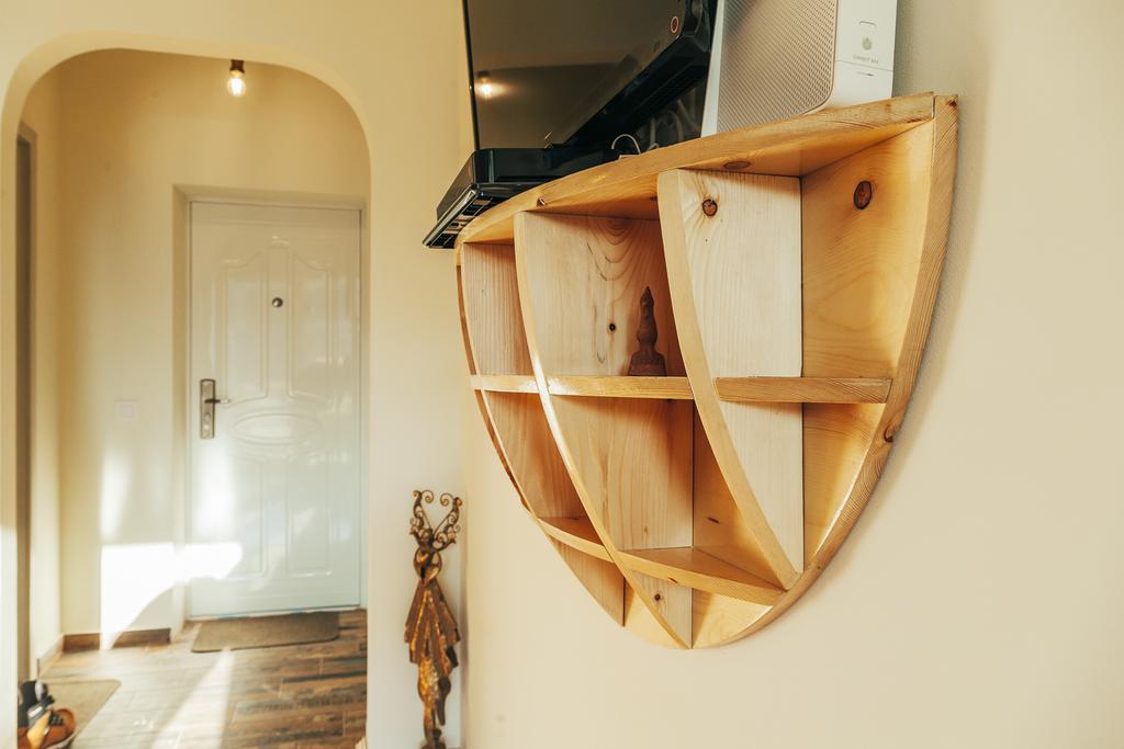 Artsy Old Town Apartment Бухарест Экстерьер фото