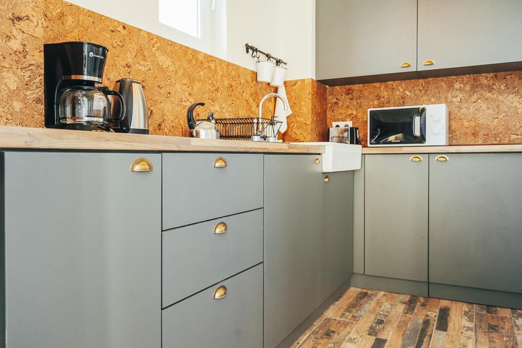 Artsy Old Town Apartment Бухарест Экстерьер фото